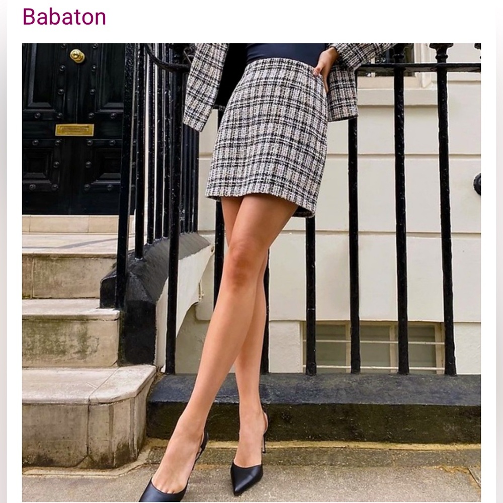 Aritzia Babaton Little Tweed Skirt Black White size 00 Excellent Condition